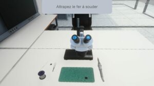 Formation VR industrielle, opérateur en reconversion sur poste de brasage électronique