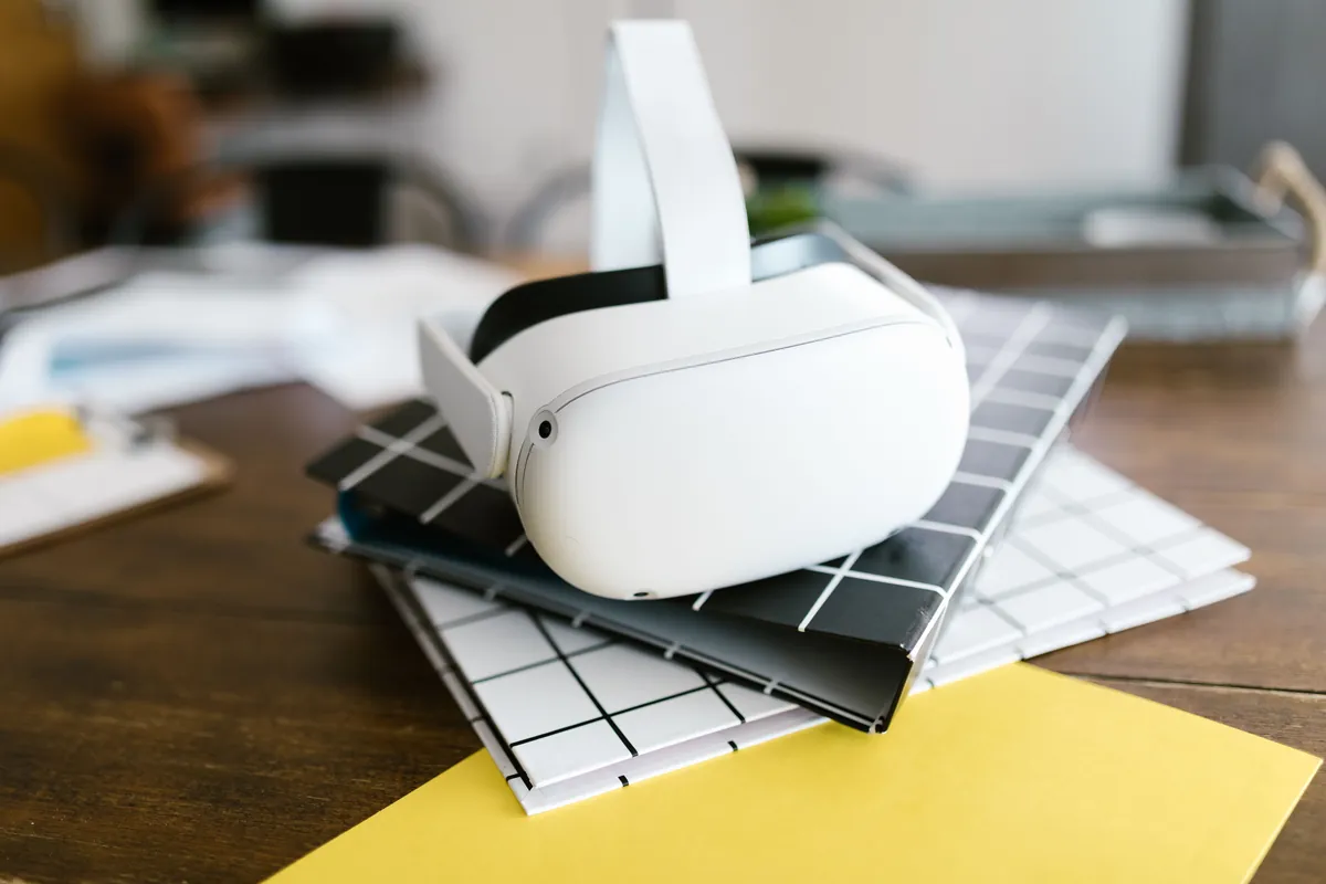 Réunion de cadrage budgétaire pour une expérience immersive événementielle